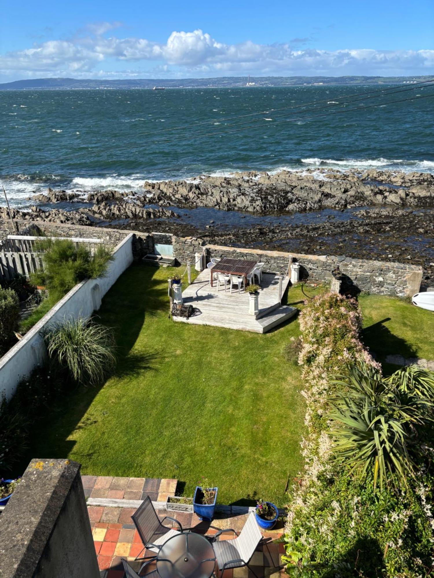 Splash Cottage Beach House With Sea Lapping Garden Бангор Экстерьер фото
