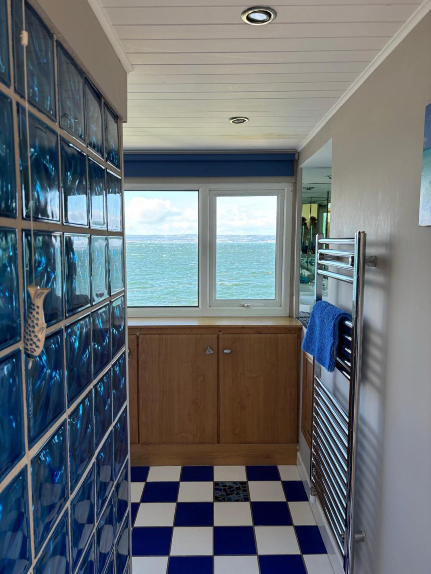 Splash Cottage Beach House With Sea Lapping Garden Бангор Экстерьер фото
