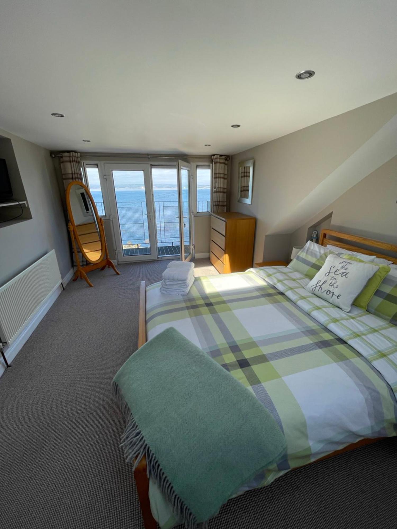 Splash Cottage Beach House With Sea Lapping Garden Бангор Экстерьер фото